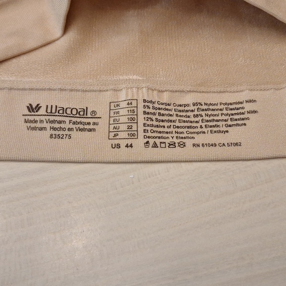 Wacoal B-Smooth® Wire Free Bralette with Scoop Neckline and Wireless Design - Picture 9 of 11